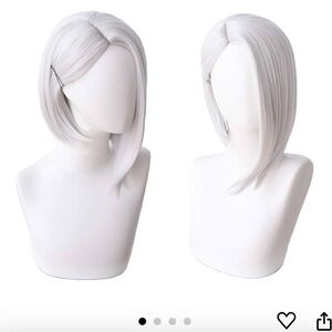 Light grey shoulder length bob wig